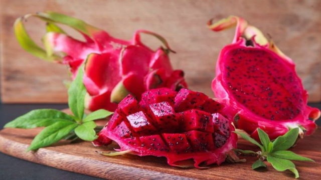 9 Manfaat Buah Naga untuk Kesehatan Tubuh